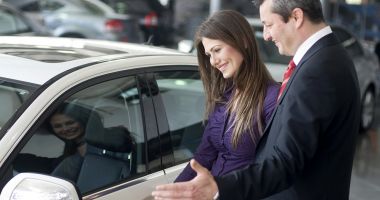 Stire din Economie : Scădere drastică a înmatriculărilor de mașini noi în decembrie