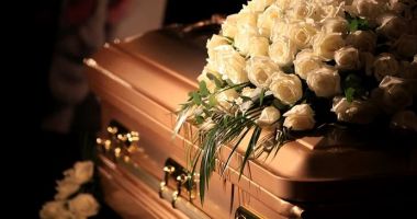 Stire din Social : Ajutorul de înmormântare se majorează începând cu ianuarie 2024
