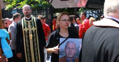 Galerie FOTO. Patronul de la Brick și On Plonge, condus pe ultimul drum - 7