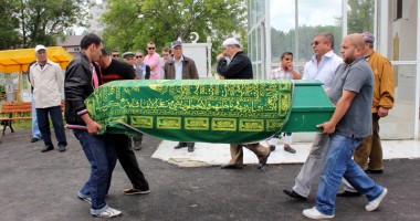 GALERIE FOTO / Jale la mormântul Larei Șaban. Familia crede că altcineva a ucis-o - 3