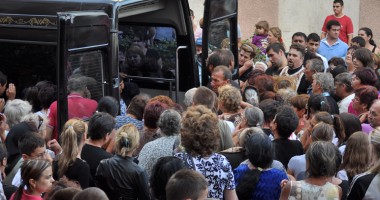 Priveghi cu lăutari și înmormântare cu motoare - 2