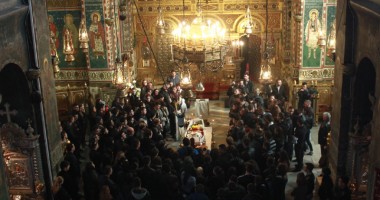 IMAGINI CUTREMURĂTOARE! Durere fără margini la înmormântarea ANDREEI, tânăra UCISĂ de un ȘOFER BEAT - 4