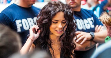 Stire din Cultură-Educație : Inna în concert la Maritimo