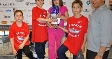 "Delfinii" au scos medalii din bazinul de la Forli - 2