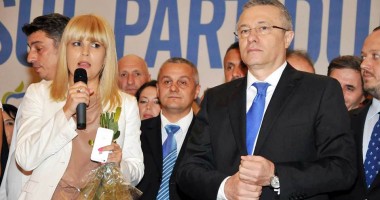 Stire din Politică-Administrație : "În primul tur al alegerilor prezidențiale vom merge cu Cristian Diaconescu"