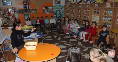 Stire din Cultură-Educație : Câte locuri libere mai sunt în școli