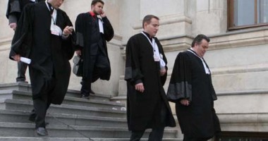 Stire din Eveniment : Înscrierile la examenul  de admitere în Barou  încep pe 1 august