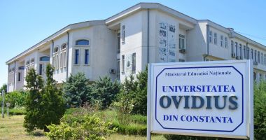Stire din Cultură-Educație : Ziua întâi. Peste 100 de tineri s-au înscris la facultate, la "Ovidius"