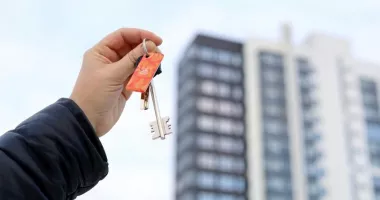 Stire din Eveniment : Nordis, la indigo. Un bărbat și o femeie au vândut 13 apartamente de mai multe ori