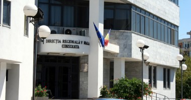 Stire din Economie : Inspectorii fiscali constănțeni  au ajuns să muncească într-un picior (II)