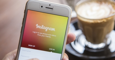Stire din Tehnologie : Platforma Instagram are un nou logo