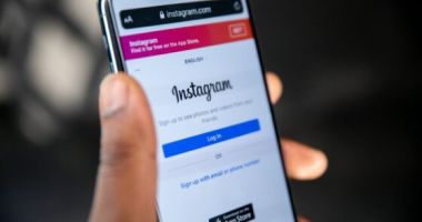 Stire din Actualitate : Instagram are probleme în întreaga lume. Mai mulți utilizatori au conturile suspendate