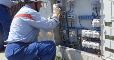 Stire din Social : Contoare electrice inteligente în cartierul Inel II din Constanța și în stațiunea Mamaia