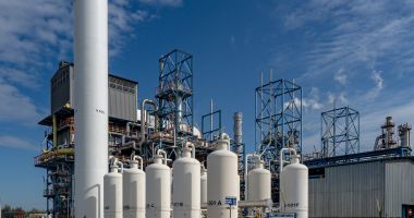 Stire din Economie : Investiție de aproape 10 milioane de dolari în Instalația de Hidrogen din Petromidia