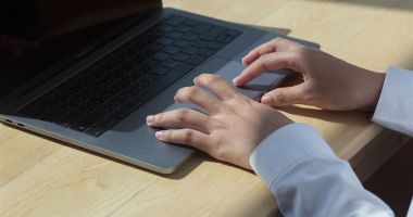 Internet şi laptopuri pentru școala din Movilița, cumpărate cu sprijinul Rompetrol - 2