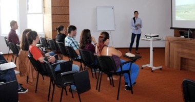 Stire din Social : Cum poți deveni interpret al naturii