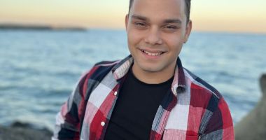 Din centrele de plasament, Vali Osman a ajuns pe marile scene: "Sunt împlinit pentru că mi-am găsit pasiunea" - 7