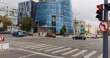 Atenție, șoferi! Intersecția bulevardului Mamaia cu strada Zorelelor a fost reconfigurată
