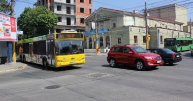 Stire din Eveniment : Calvarul din intersecția de la Fantasio
