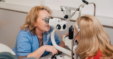 Intervenția laser Presbyond, recomandată de specialiști pentru prezbiopie
