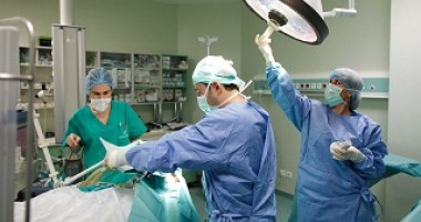 Stire din Sănătate : Un bărbat a fost operat de o tumoare ajunsă la 21 de kilograme!