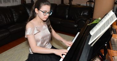 Prof. Anca Dragomir: "Nu am fost atât de bine primită în propria mea școală cum am fost la Colegiul de Arte" - 3