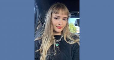 Stire din Interviu : Anastasia Miu, creator de modă: „În clasa a V-a deja știam ce carieră voi urma și totul a venit natural”