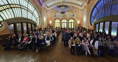 Aurelia Lăpușan: „Esența Anei Aslan a fost compasiunea. Dincolo de mit, cartea dezvăluie omul” - 2