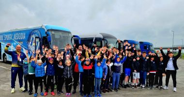 Cristian Cojocaru, omul care educă copiii prin rugby. "Îi învăţ că familia, şcoala şi sportul sunt cele mai importante lucruri" - 2