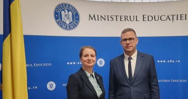 Stire din Interviu : Prof. Florin Miron, director Școala 1 Mangalia: "Toată lumea mă întreabă dacă mai rezist, dar eu iubesc ce fac"