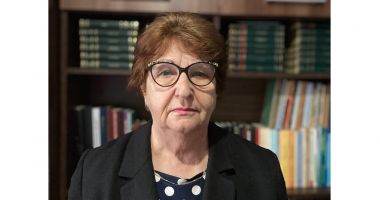 Elena Grădinaru: "Ce fac doar pentru mine moare odată cu mine. Nemuritor rămâne ce fac pentru alții" - 3
