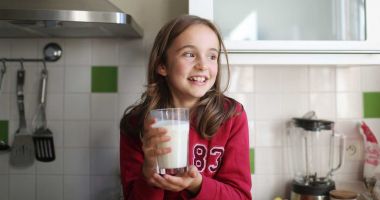 Stire din Sănătate : Simptomele persoanelor cu intoleranță la lactoză pot dura chiar și două ore