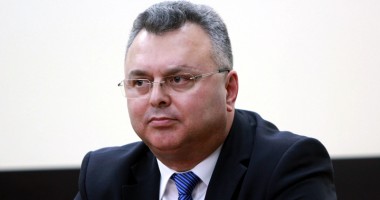 Stire din Politică-Administrație : Gheorghe Dragomir: "Intrarea României în recesiune, efect al guvernării dezastruoase a PSD"