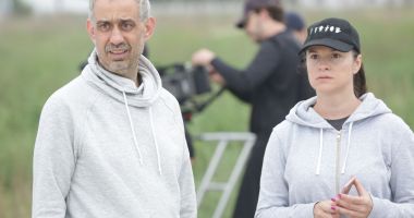 Stire din Cultură-Educație : "Între Chin și Amin", un nou film sub regia lui Toma Enache