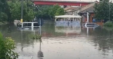 VIDEO / Inundații puternice în Cernavodă. Intervin mai multe echipaje de pompieri