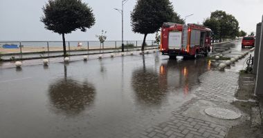 Mai multe gospodării au fost inundate în județul Constanța - 6