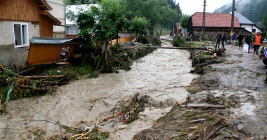 Stire din Social : Cod portocaliu de inundații. Vezi ce zone sunt vizate de avertizări