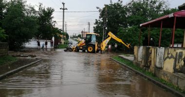 COD ROȘU de PLOI TORENȚIALE, la Constanța. Inundații, în județ - 1