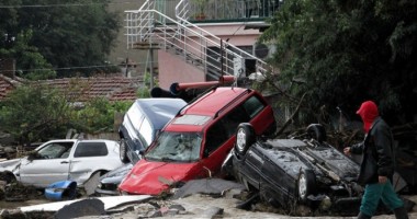 Stire din Actualitate : VIDEO / Dezastru natural în Bulgaria: 16 morți și mai mulți dispăruți, în urma inundațiilor
