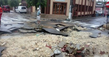 IMAGINILE DEZASTRULUI în județul CONSTANȚA / Nouă familii evacuate și peste 20 de străzi distruse / GALERIE FOTO - 2