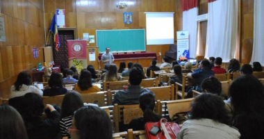 Stire din Cultură-Educație : Învață cum să accesezi fonduri europene!
