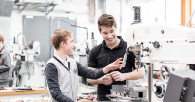 Învățământul profesional în sistem dual, o oportunitate uriaşă pentru absolvenţii de clasa a VIII-a - 2