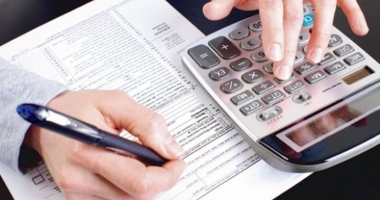 Stire din Economie : Învățământul și Sănătatea, favorite la rectificarea bugetară