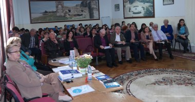 Stire din Cultură-Educație : Învățătorii dobrogeni și-au dat întâlnire la Hârșova