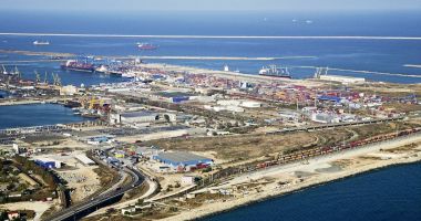Stire din Economie : Investiție importantă pentru extinderea rețelei rutiere a portului Constanța