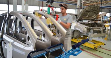 Stire din Economie : Investițiile străine directe din România depășesc 60 de miliarde de euro