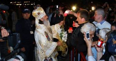Stire din Cultură-Educație : LUMINA SFÂNTĂ, adusă pe calea apei pentru constănțeni