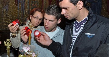 Hristos a înviat! Aglomerație în bisericile constănțene / Galerie foto - 6