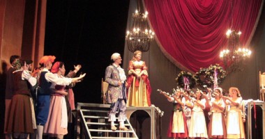 Stire din Cultură-Educație : Învinge gerul și vino la teatru! Iată ce spectacole se joacă în week-end