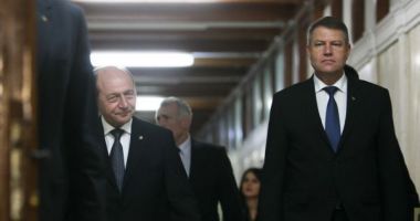 Stire din Politică-Administrație : Băsescu: "La scorul ăsta, Iohannis e aproape unsul lui Dumnezeu"